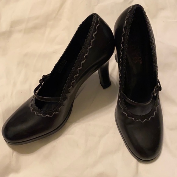 Women’s Size: 7M High black heels - Picture 1 of 13